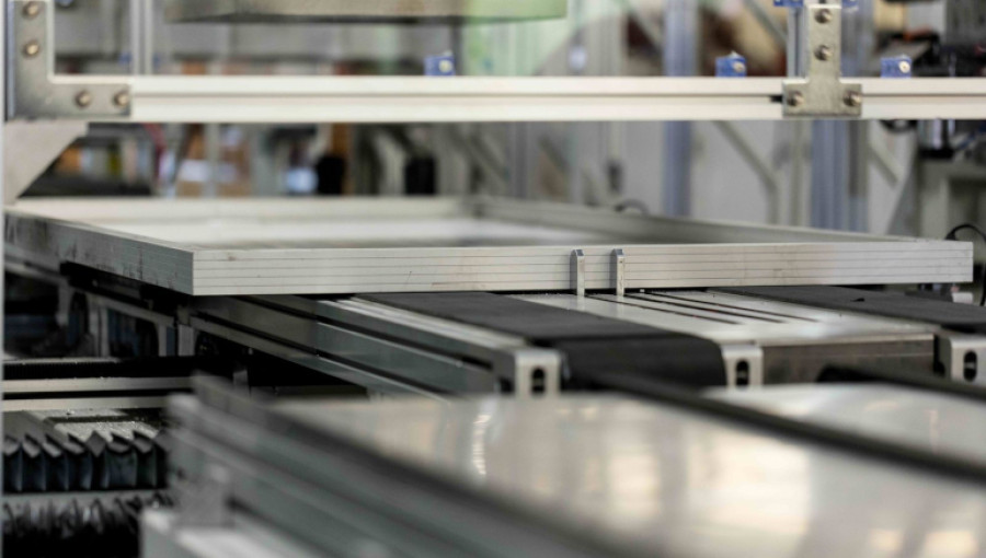 OnePlanet Unveils Automated Solar Panel Recycling Technology
